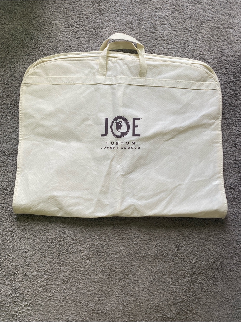 Joseph Abboud Custom Garment Travel Bag Cream 2-way Zipper Closure